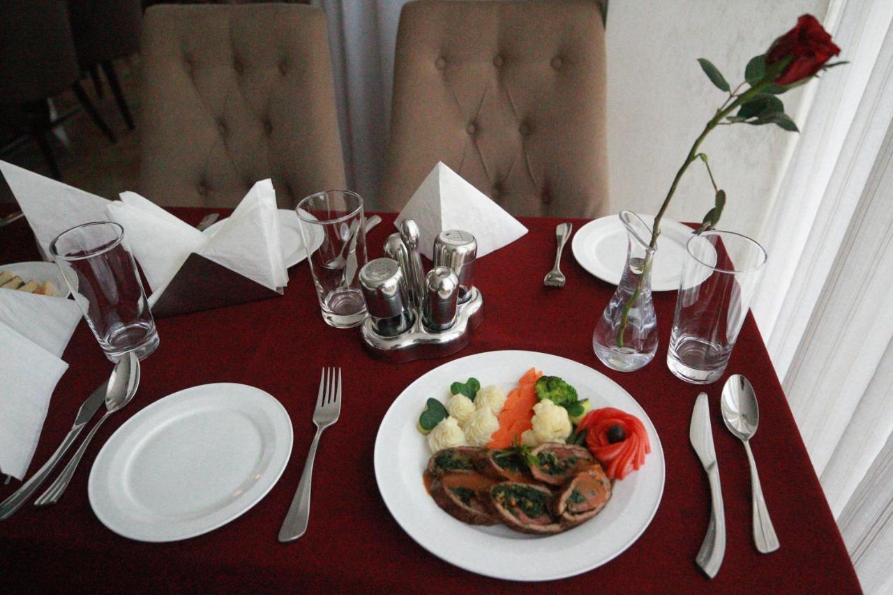 Marcen Addis Hotel Esterno foto