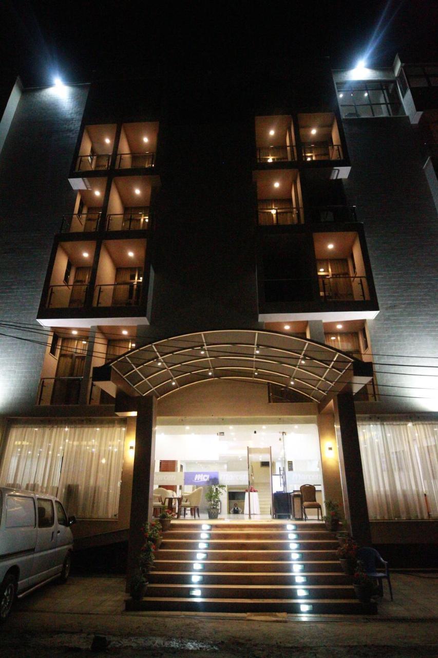 Marcen Addis Hotel Esterno foto